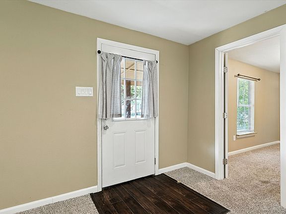5th image of 7243 Ash St