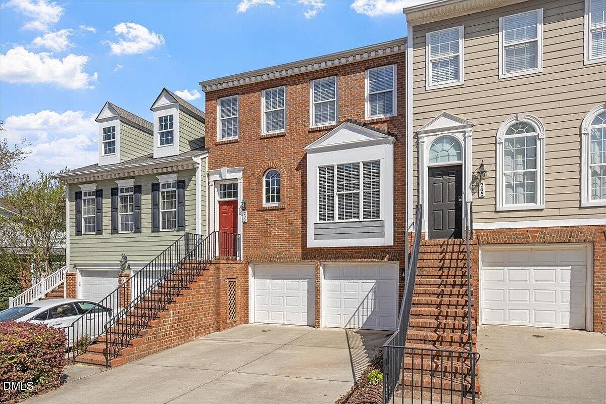 203 Kirkeenan Cir