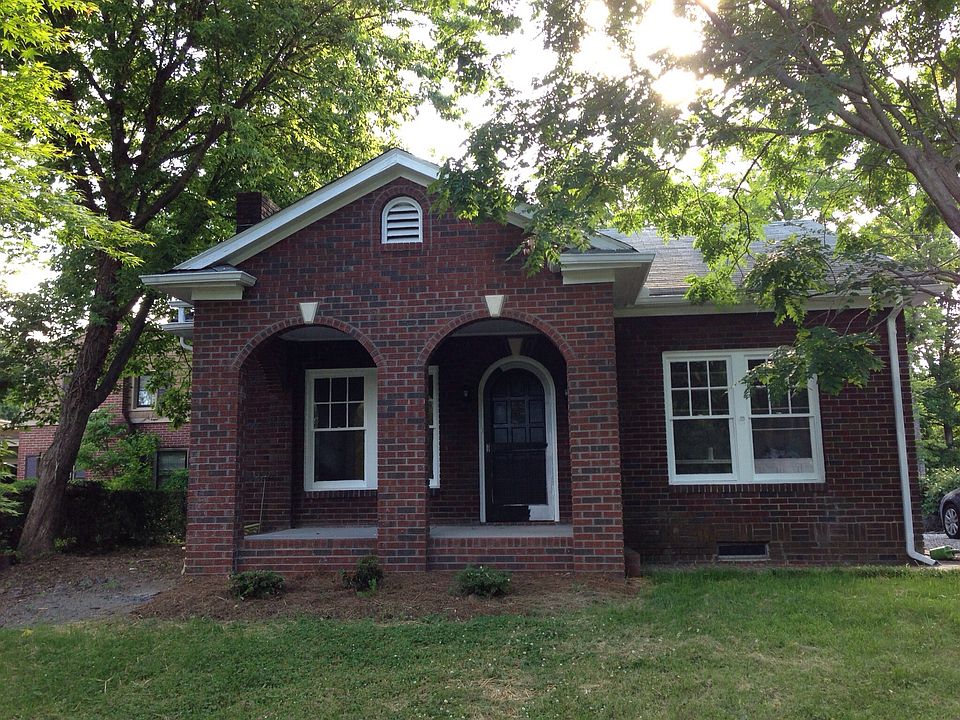 2nd image of 842 Brent St
