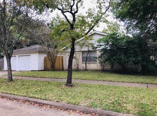 703 Seafoam Rd, Houston, TX 77062