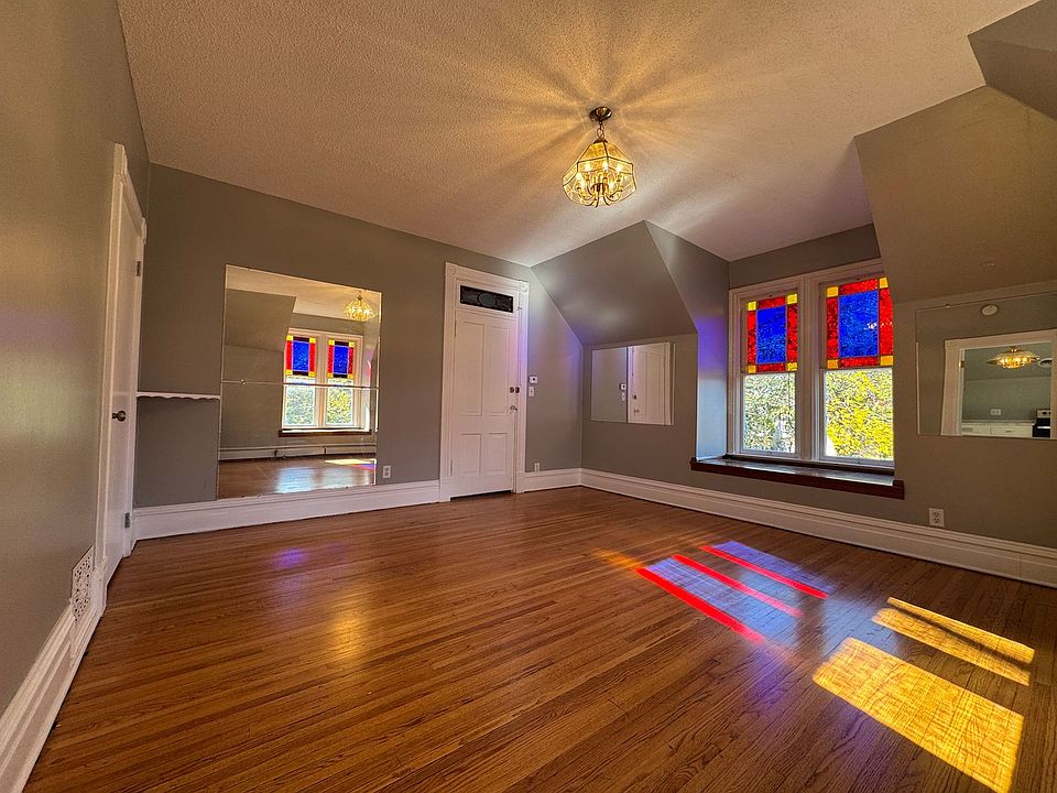 1st image of 349 6th Ave S APT 2
