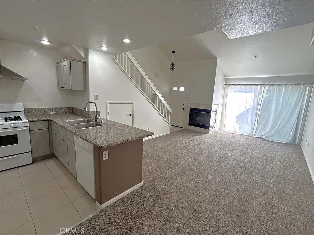 13133 Le Parc — Photo 4
