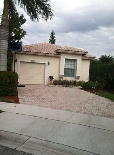 1st image of 1155 NW 171st Ter