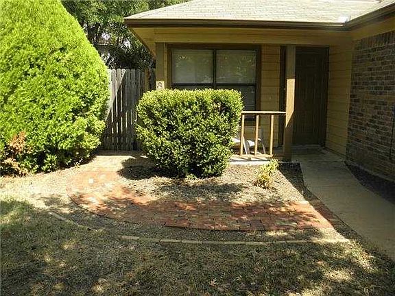 2nd image of 1506 Peachtree Valley Dr