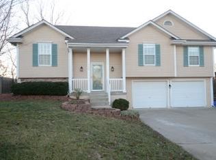 2209 SW British Dr, Lees Summit, MO 64081