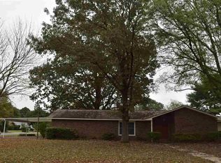 302 Avalon Dr, Warner Robins, GA 31093