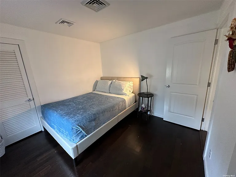 1100 Pine Ave — Photo 15