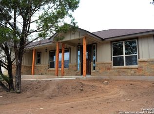 345 Bogi St, Canyon Lake, TX 78133