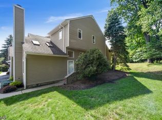 11 Luft Ln, West Orange, NJ 07052