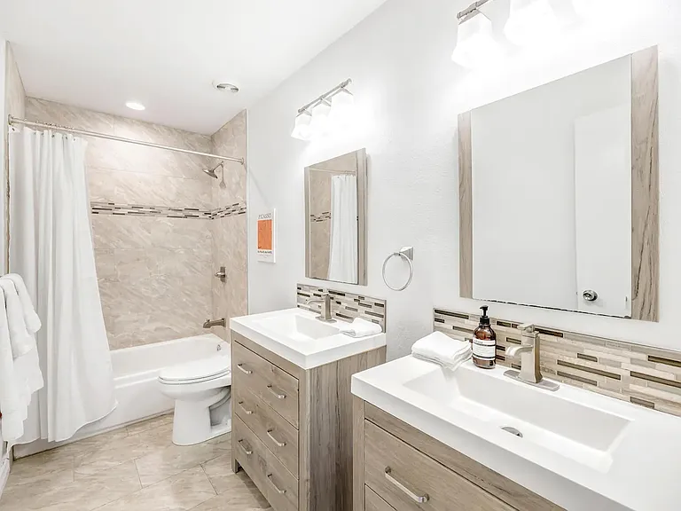 24471 Spartan St — Photo 24