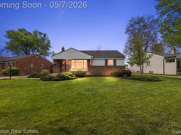 31881 Lamar Dr, Farmington, MI 48336