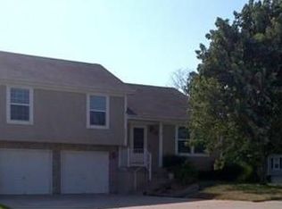 11524 N Marsh Ave, Kansas City, MO 64157