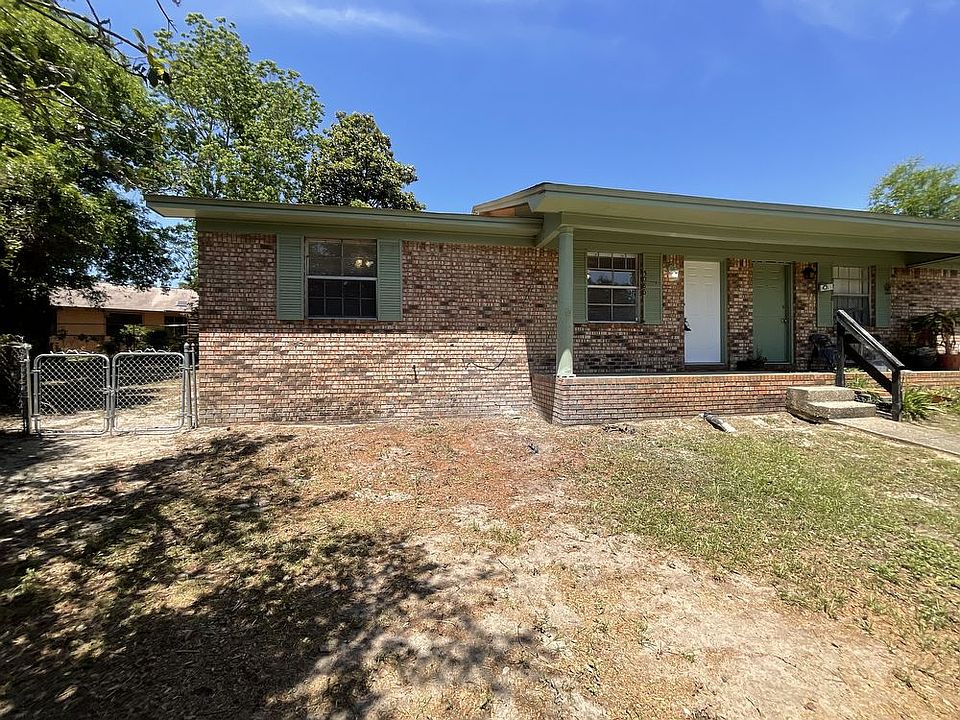 1st image of 5086 Yacht Harbor Cir
