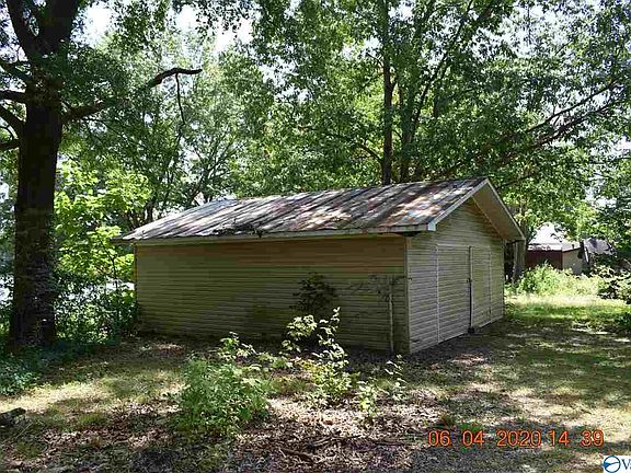 3rd image of 55 County Road 743