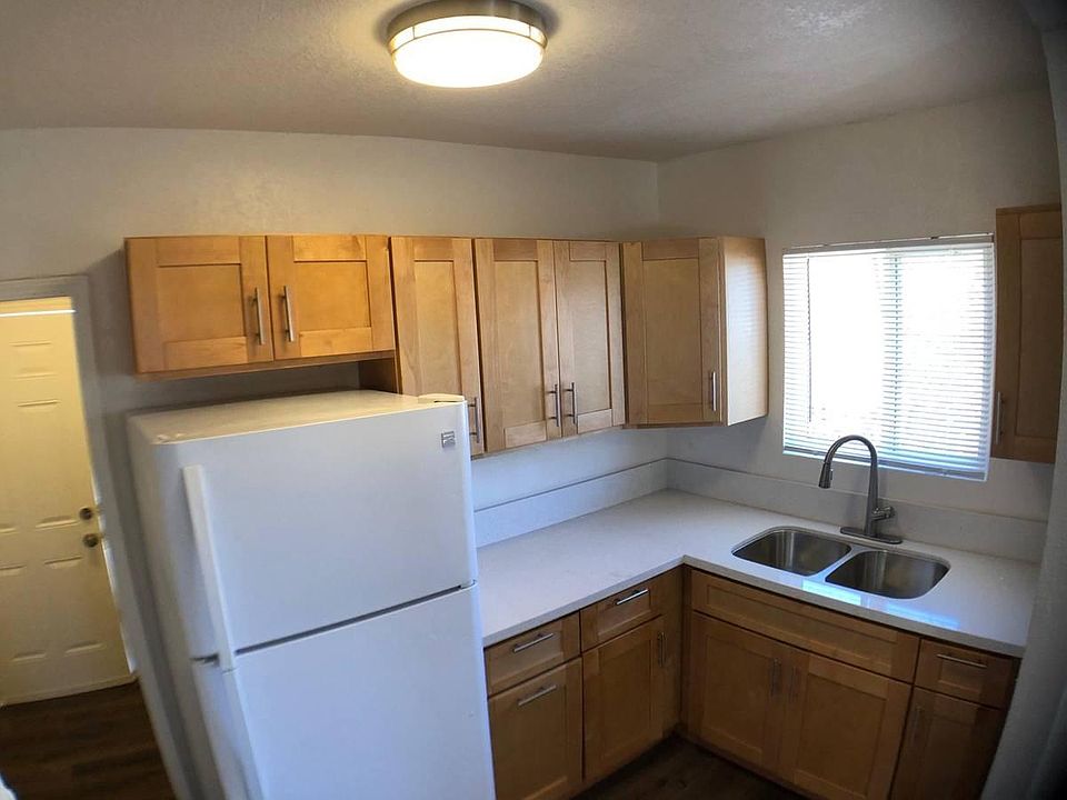 1st image of 342 28th St