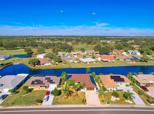2012 N Pebble Beach Blvd, Sun City Center, FL 33573