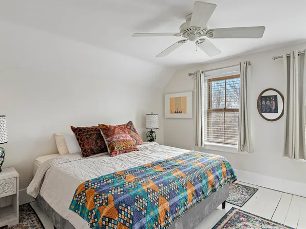 73 Manhattan Drive, Burlington, VT 05401