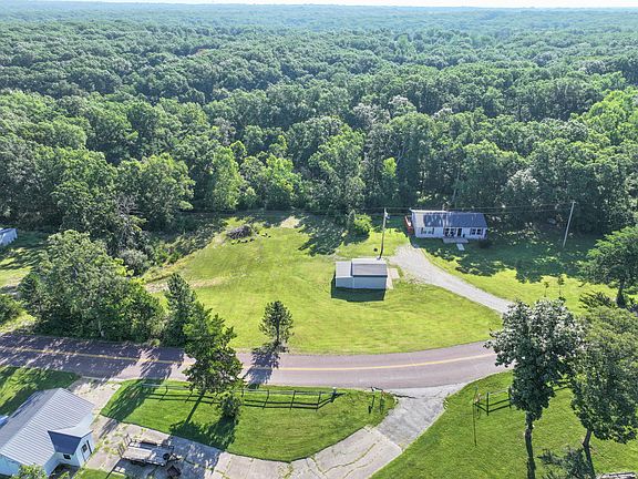 3rd image of 2525 E Clays Fork Rd