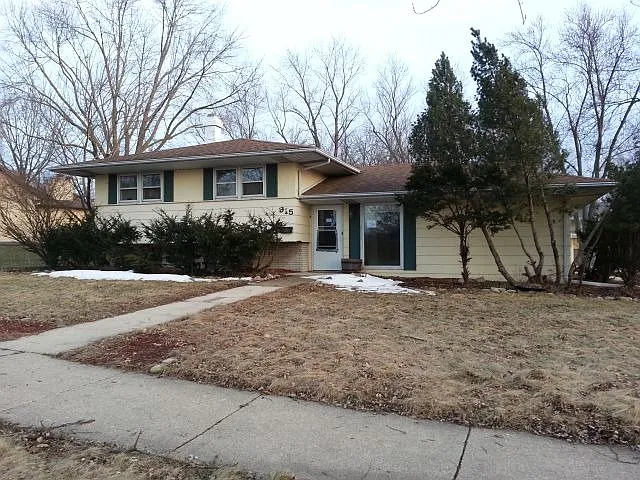 915 Maitland Dr photo 1