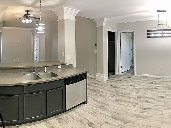 5th image of 3821 Freds Folly Dr