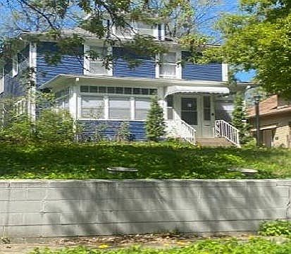 1st image of 1811 Newton Ave N