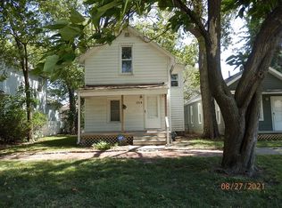 1514 SE Quincy St, Topeka, KS 66612