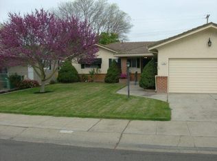1236 S Avena Ave, Lodi, CA