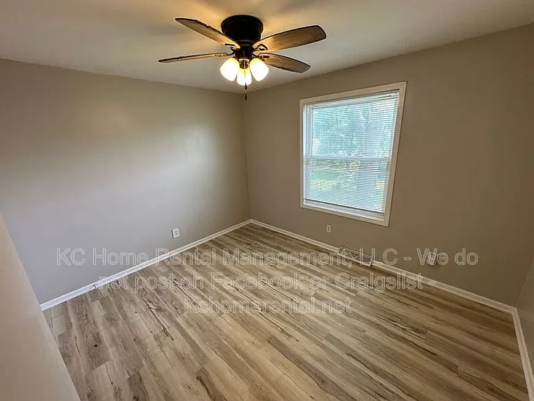 5029 NE 56th Pl — Photo 21