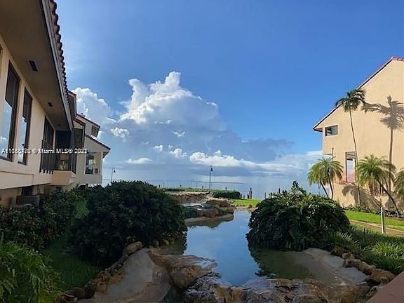 2nd image of 2000 S Bayshore Dr APT 34