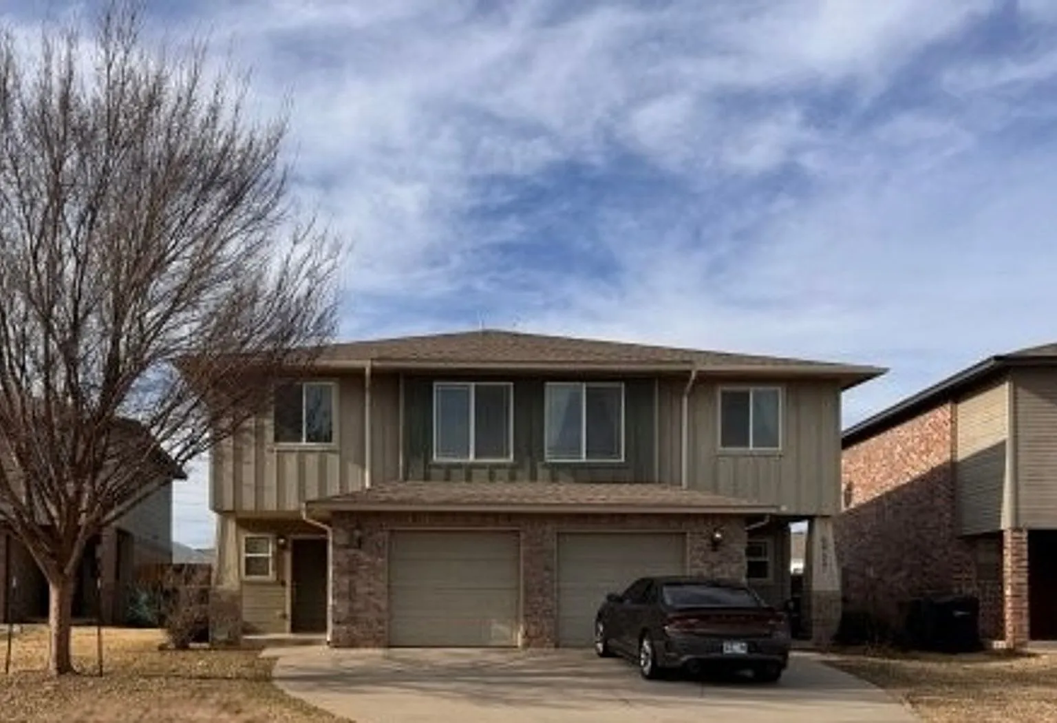3 bedroom 2 story duplex in Deer Creek schools! — Photo 1