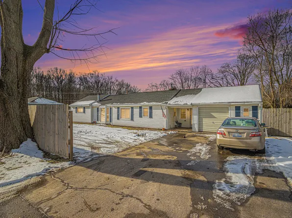 9922 S Sprinkle Rd, Portage, MI 49002