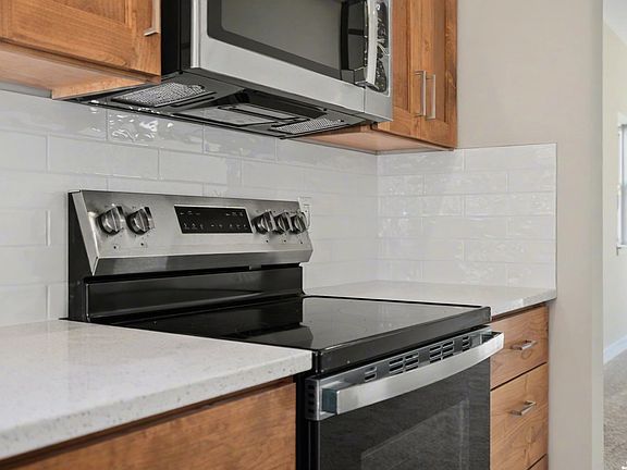 5th image of 1232 Walnut St