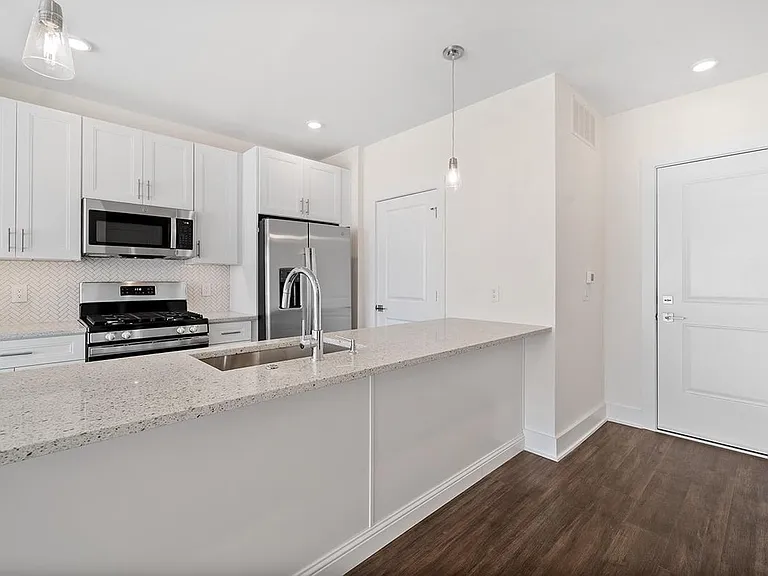 1148 N 2nd St #3H — Photo 27
