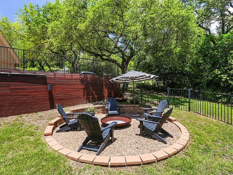 5609 Painted Valley Dr — Photo 30