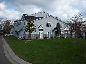 Front of TH with large yard