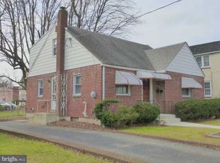 217 Swarthmore Ave, Folsom, PA 19033