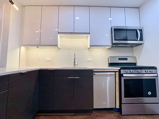 Rented by Building Equity Real Estate LLC | media 10