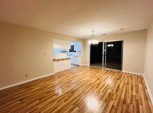 1444 Sweetbriar Cir, Carlsbad, CA 92011