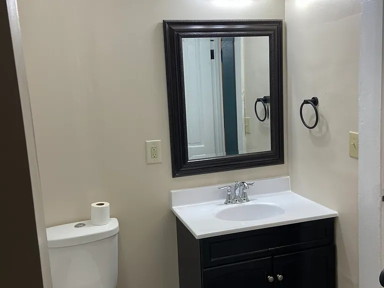 319 S Center St #2 — Photo 8