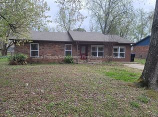 1028 Chitwood St, Alma, AR 72921