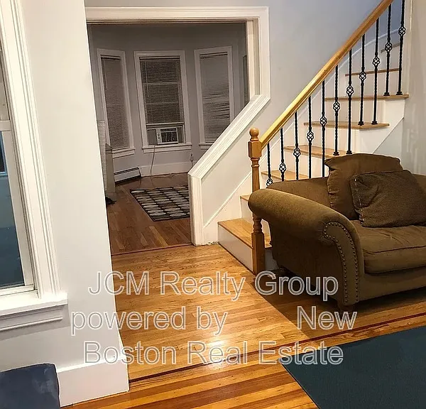 18 West St — Photo 11