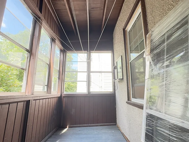66 Franklin Ave #2 — Photo 22
