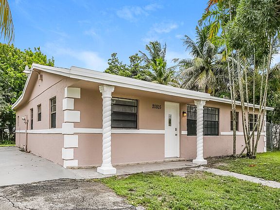 3rd image of 20805 NW 38th Ave