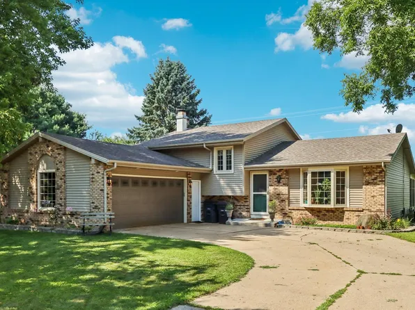 811 Rainbow Dr, Milton, WI 53563