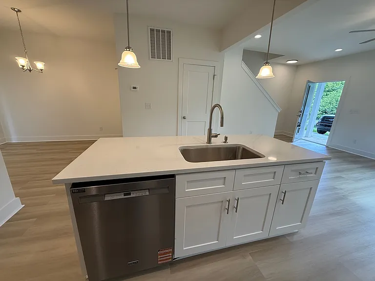 807 E Harrison Ave — Photo 6