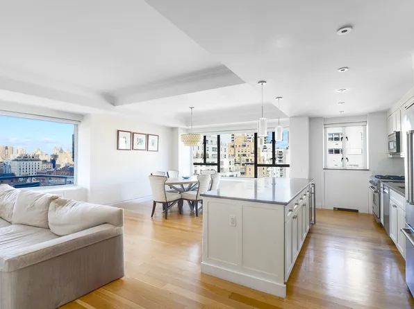 200 East 66th Street image 1 of 22