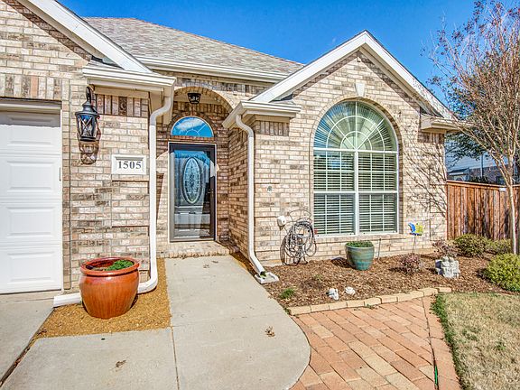 4th image of 1505 Pine Hills Ln