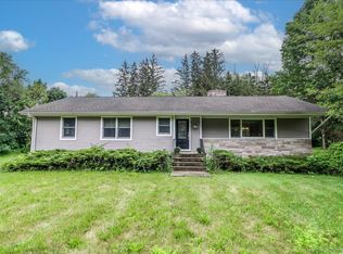 129 Russell Ave, Orange, CT 06477