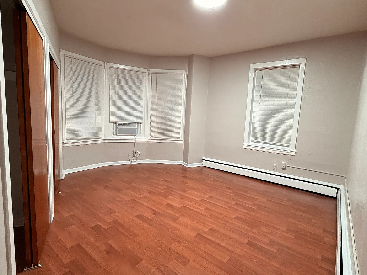 2340 S Hemberger St — Photo 4