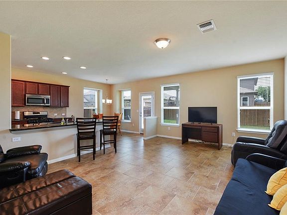4th image of 50 Churchill Farms Dr